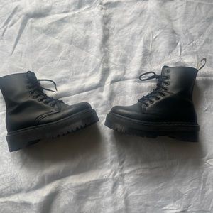 Vegan platform doc martens